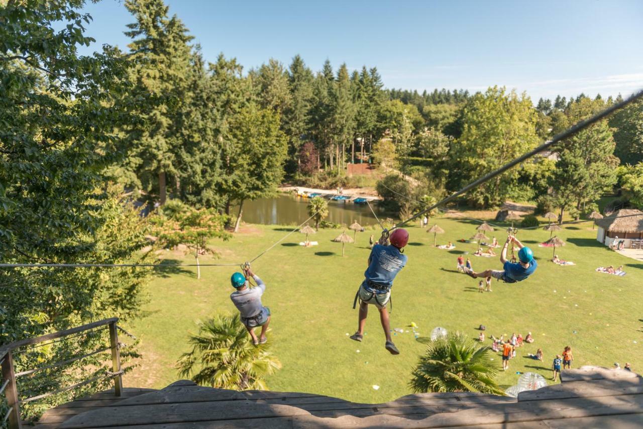 Insolite Dans Les Arbres Les Ormes, Epiniac Bed & Breakfast Exterior photo